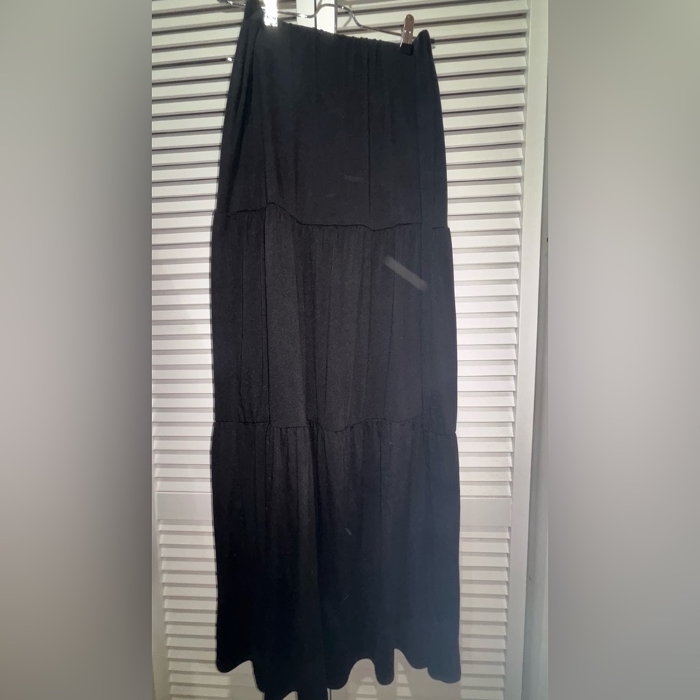 Elegant Black Women's Skirt